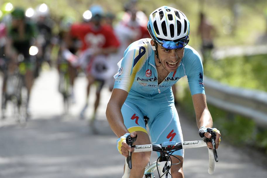 La sua prima perla nei grandi Giri è datata 25 maggio 2014: 15/esima tappa del Giro d’Italia, Valdengo-Plan di Montecampione (225 km). Ap